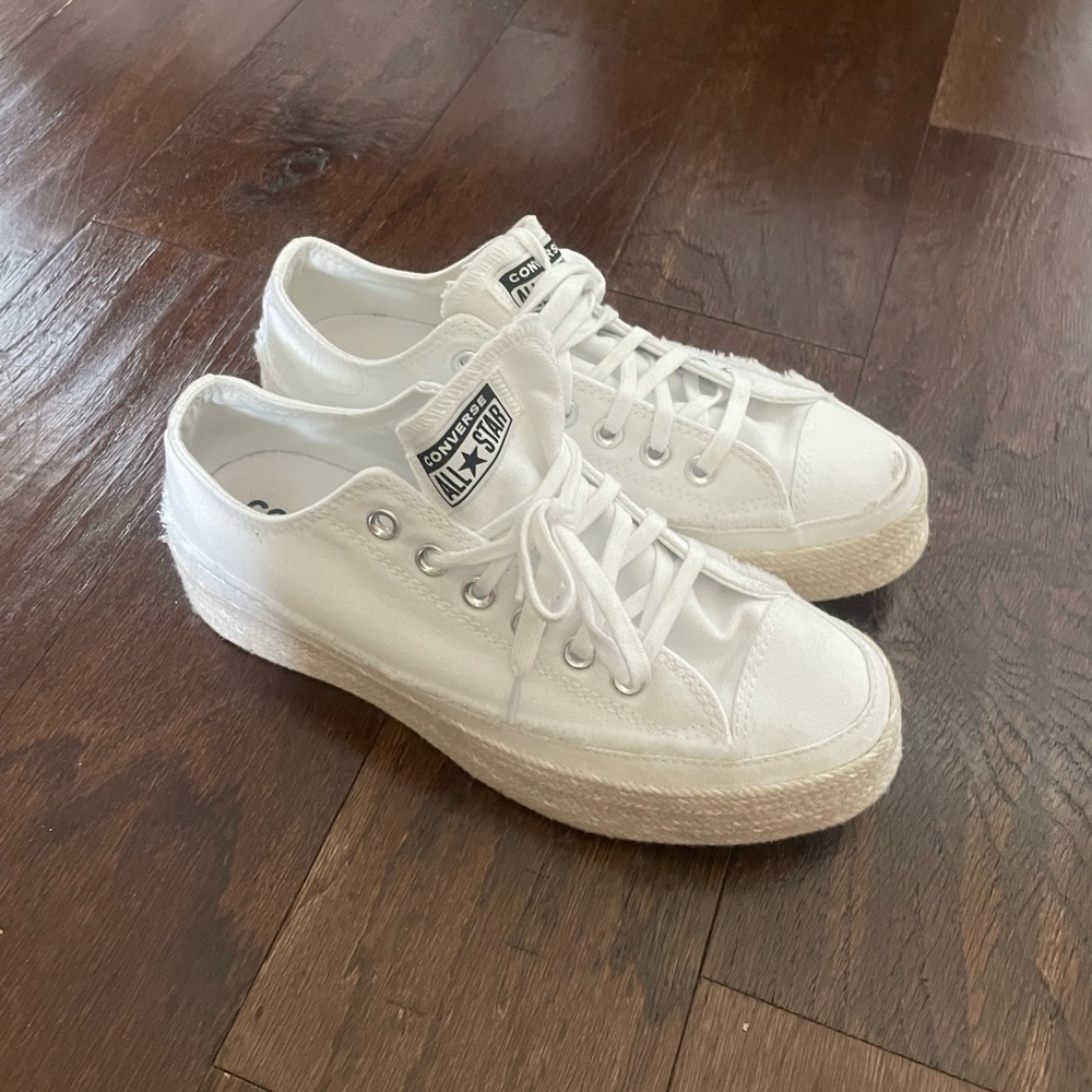 White converse size 8!